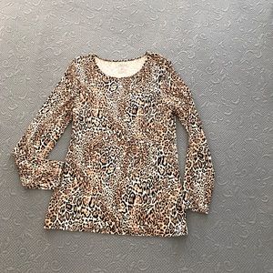 Chico’s tunic length top, Size 0. Excellent condition, no marks or flaws.
